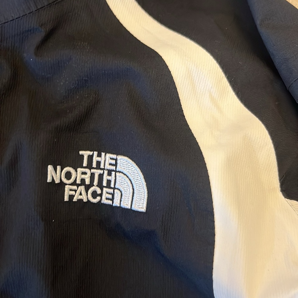 The‎ North Face TNF Hyvent Black Waterproof Girls Youth Hooded Full Zip Jacket L